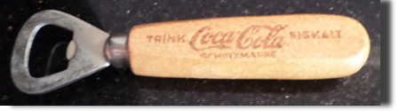 7809-1 € 4,00 coca cola opener hout trink